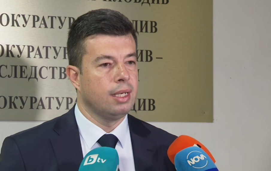 ПРОКУРАТУРАТА: По 5000 евро броили мигрантите, превозвани с линейка, шофьорът - осъждан 4 пъти