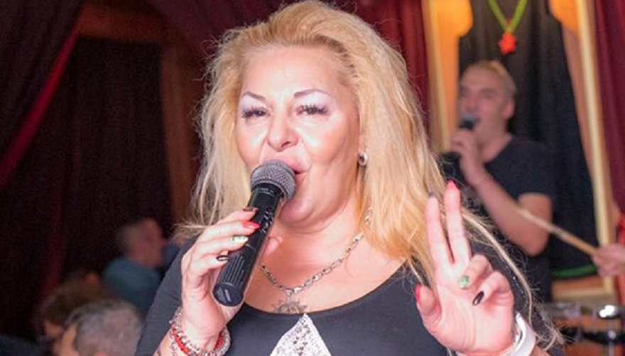 Пребиха ретро чалгарката Снежина