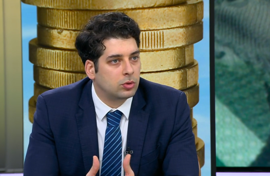 Атанас Пеканов: Теглене на нов заем от МВФ е много краен сценарий