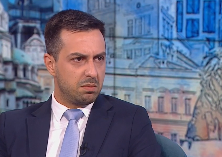 ПОЛИТИЧЕСКИ ОРАКУЛ! Деян Николов от Възраждане: Ще има правителство с втория мандат на ПП-ДБ и ГЕРБ ще го подкрепят