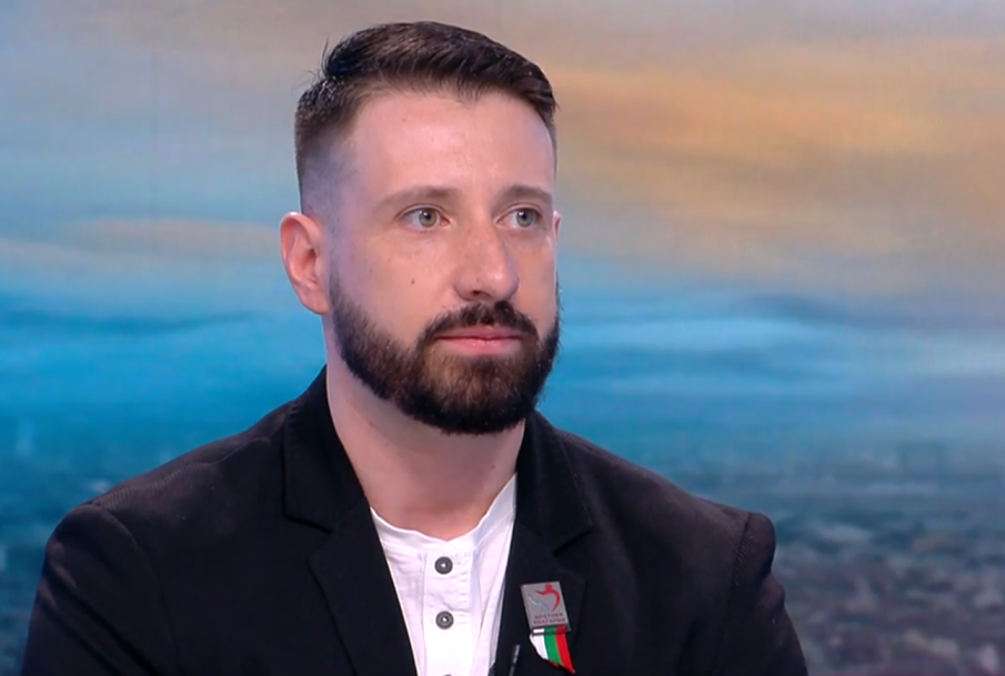 Вижте разказа на мъжа, намерил и върнал на възрастно семейство голяма сума пари