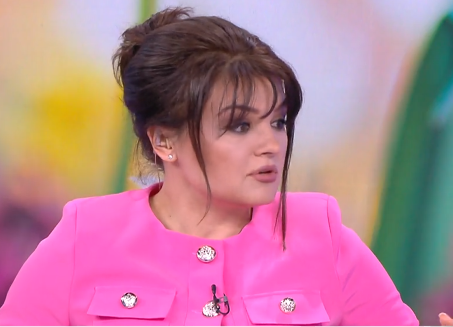 СТРАШЕН ГАФ! Кой не е наред в Би Ти Ви - Пипи Дикова или режисьорите? Днес според тях било... Лазаровден