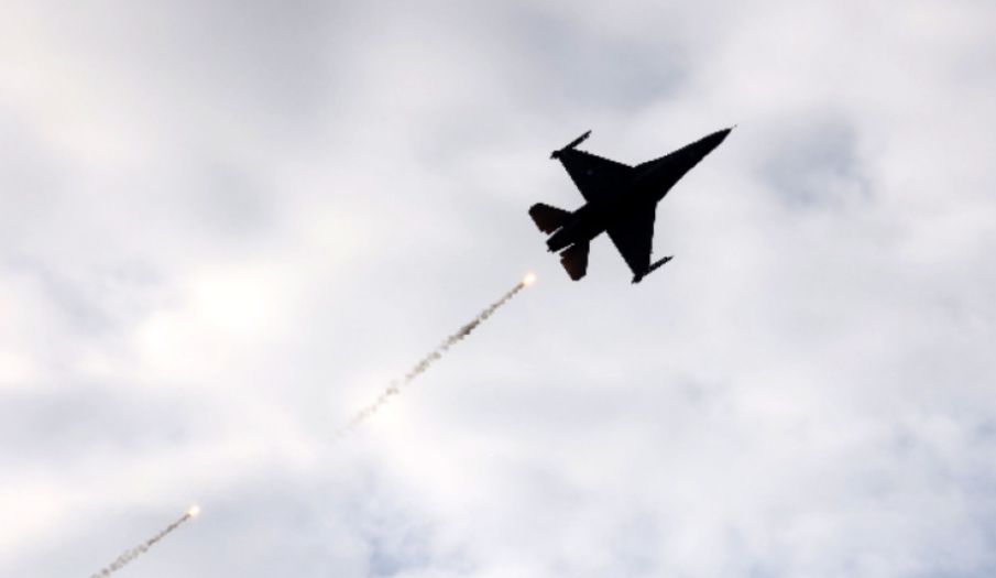 Учението Тракийска звезда: Гръцки изтребители летят над България