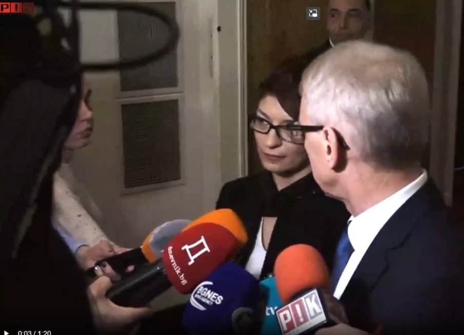 ИЗВЪНРЕДНО В ПИК TV! Акад. Денков и Деси Атанасова цъфнаха заедно пред медиите - гонят срокове, ама не съвсем (ВИДЕО)