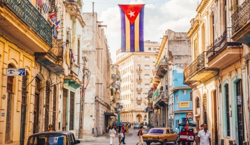 Без Първомайски парад в Хавана - няма бензин