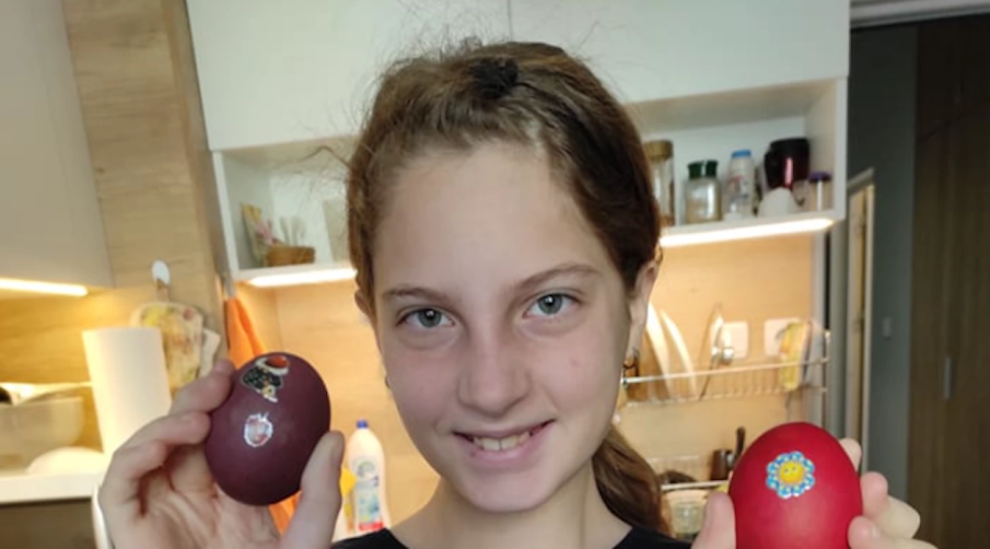 ПОМОГНЕТЕ! Малко момиче избяга от дома си в София, виждали ли сте го