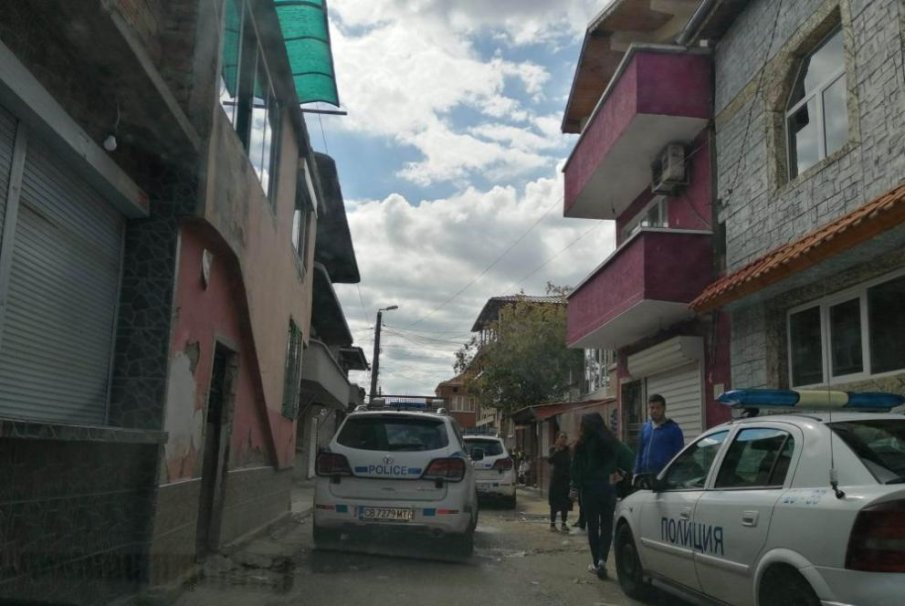 Спецоперация тече на територията на област Сливен (СНИМКИ)