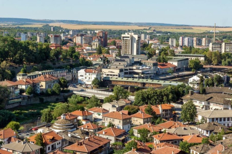 БЪЛГАРИЯ СЕ ТОПИ! Всяка година изчезва един град с размерите на Ловеч