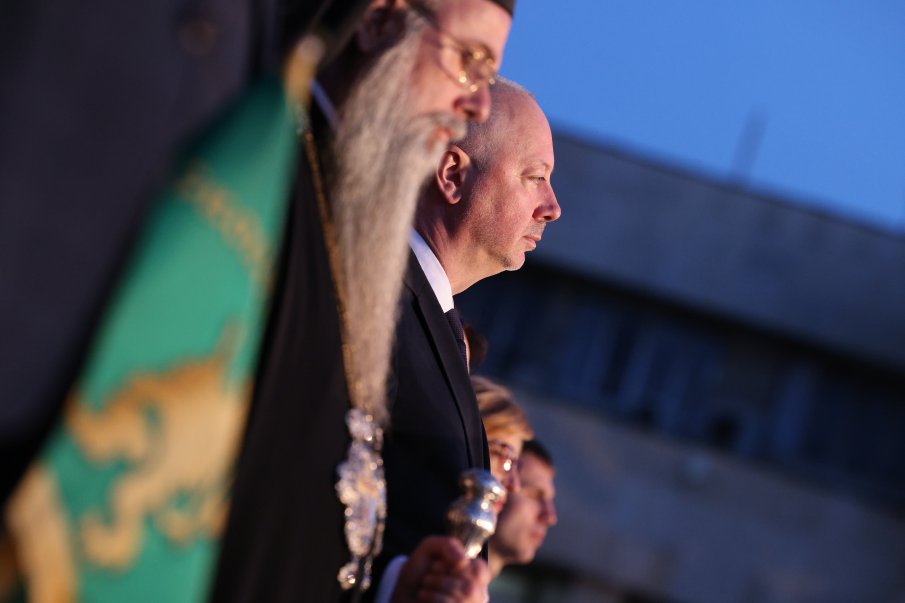 Росен Желязков: Паметта на нашите герои ни задължава да отговорим на въпросите - защо не можем да бъдем единни, защо вместо да изграждаме, пилеем (СНИМКИ)