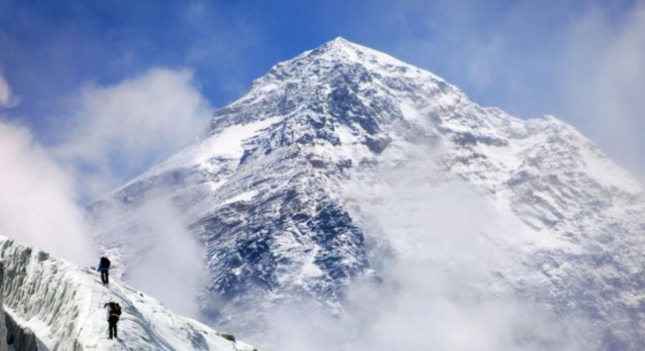 40 години от първата българска експедиция до Еверест