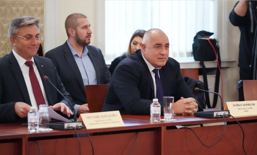 Предстои среща между Борисов и Карадайъ