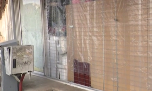 Кола се вряза в цветарски магазин в София, шофьорът избяга