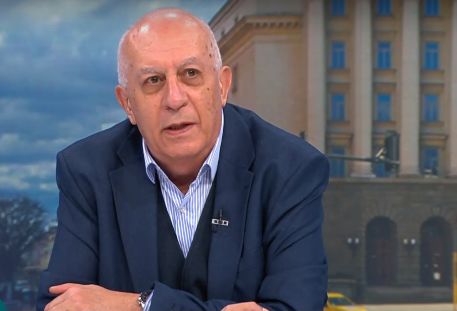 Юрий Асланов: Все по-бутафорна и все по-водевилна е нашата политическа ситуация