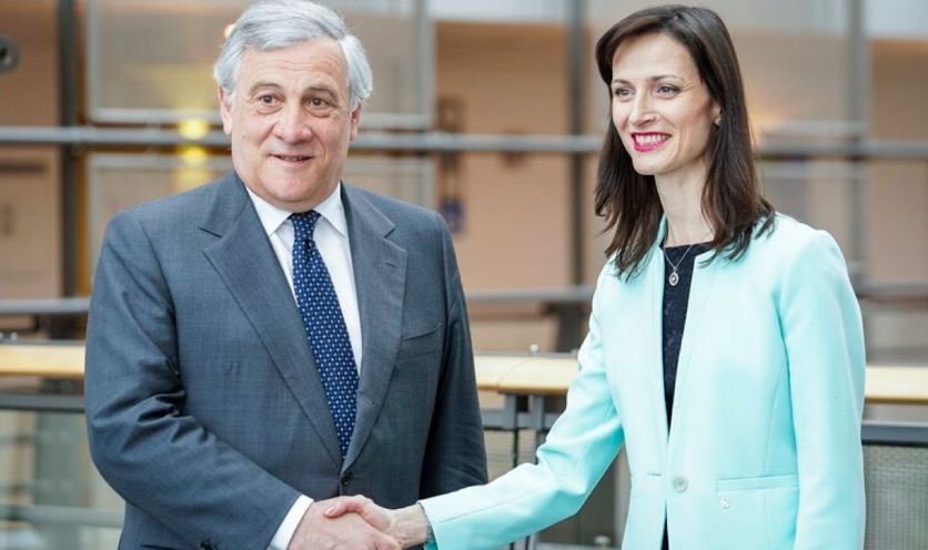 Видни европейски политици поздравиха Мария Габриел след номинацията й за премиер на България (СНИМКИ)