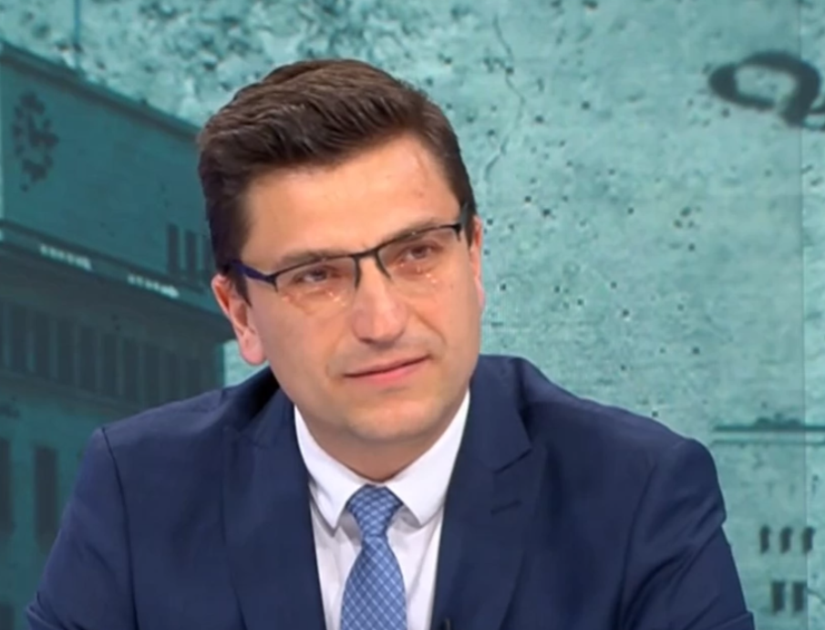 Венко Сабрутев: Решаваме за кабинета Габриел във вторник. Най-лошото за България би било тройна коалиция „Магнитски” – ГЕРБ, БСП, ДПС