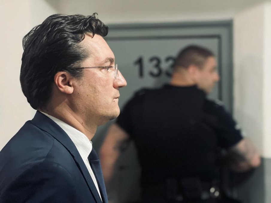 Министър Зарков инспектира затвора във Варна (СНИМКИ)