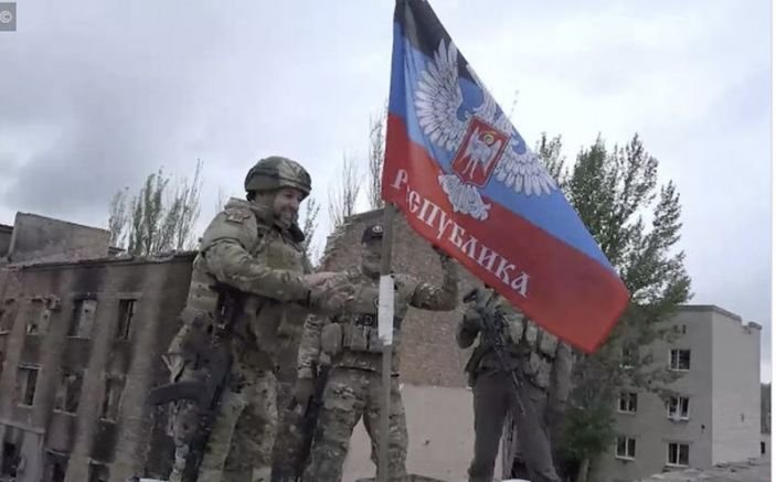 Лидерът на ДНР Денис Пушилин: Руските войници продължават да извършват подвизи, превзеха още едно село Лидерът на ДНР Денис Пушилин: Руските войници продължават да извършват подвизи, превзеха още едно село