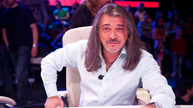 СКАНДАЛ В МРЕЖАТА: Сравниха Маги Халваджиян с Нарцис и Хан Аспарух