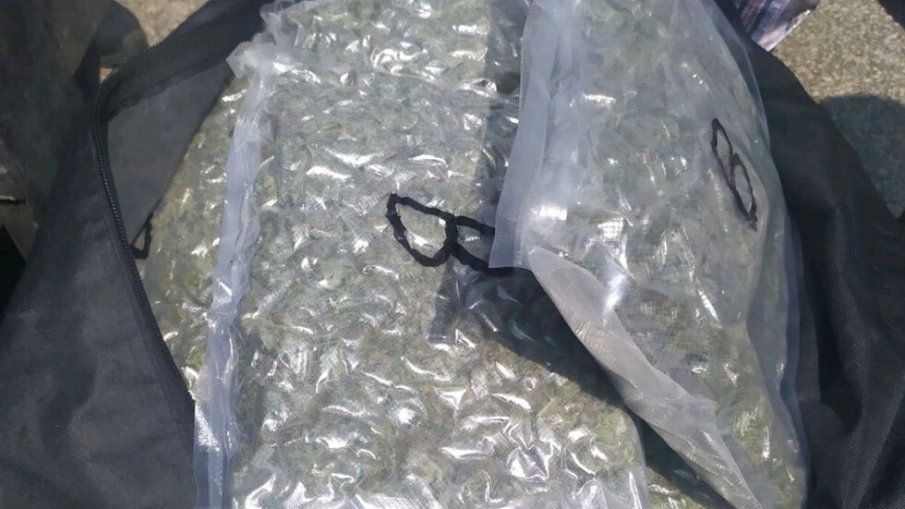 ГДБОП удариха десетки пликове с дрога на Дунав мост-2