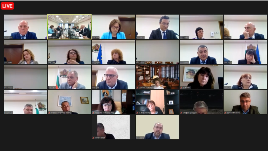 Висшият съдебен съвет разглежда исканията за освобождаване на главния прокурор Иван Гешев