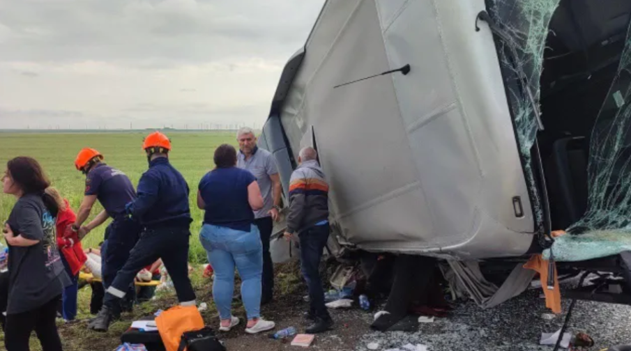 ОСНОВНА ВЕРСИЯ: Рейсът се преобърнал на Тракия“ заради заспал шофьор