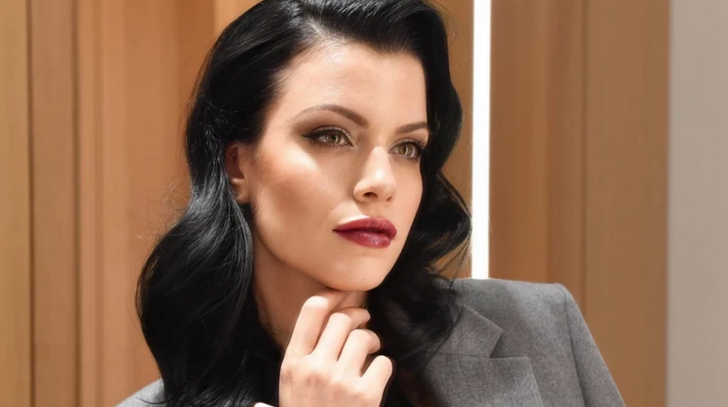 Сърдита или бременна? Ралица Паскалева си го върна тъпкано на Халваджиян