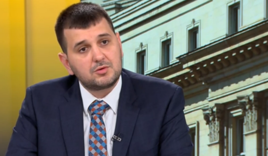 Йордан Иванов (ДБ): Тече организирана кампания от президента, за да няма правителство