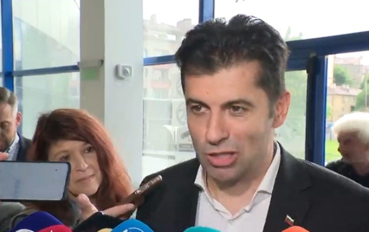 Ухиленият Киро се изпъчи преди разпита: Викат ме като свидетел, не ме е страх Ухиленият Киро се изпъчи преди разпита: Викат ме като свидетел, не ме е страх
