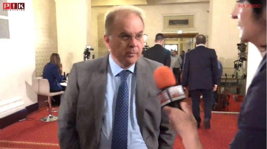 Радомир Чолаков пред ПИК TV: Ще подкрепя правителството Денков-Габриел! Асен Василв ще трябва да се съобразява с ГЕРБ (ВИДЕО)