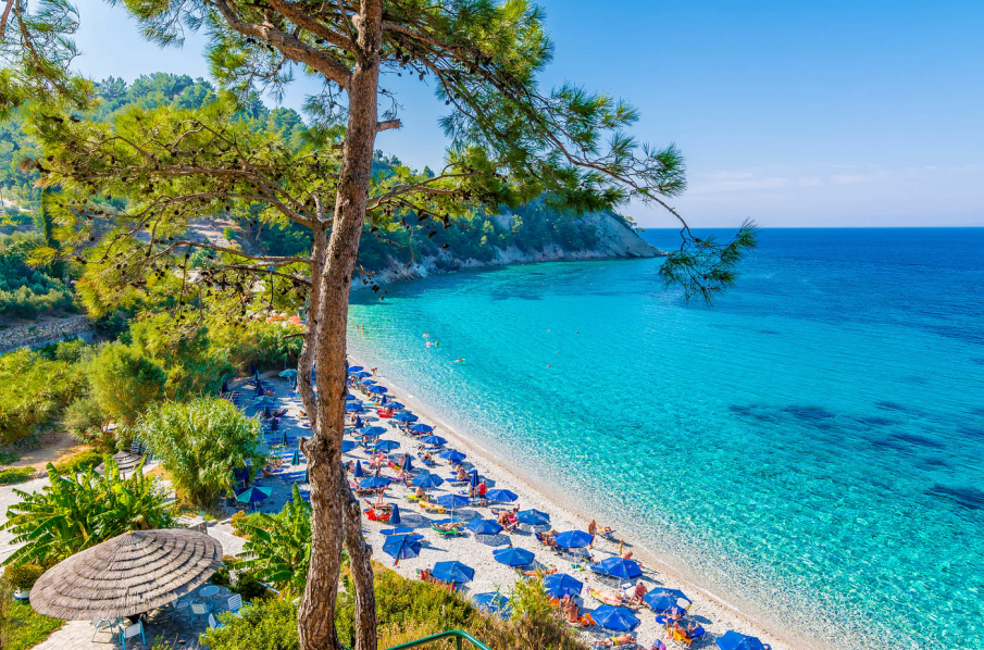 Гърция пусна мобилно приложение за докладване на нарушения по плажовете