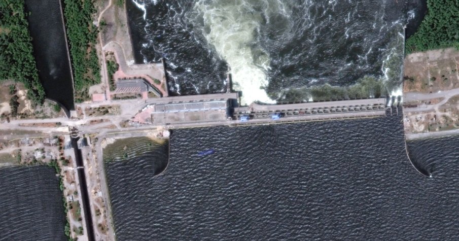 АЕЦ Запорожие продължава да изпомпва вода от Каховския язовир