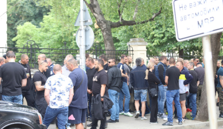 Вътрешният министър отменя заповед на предшественика си за преместване на служители към районните управления