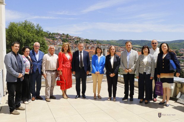 Конституционалисти от България и Северна Македония ще заседават в Търново