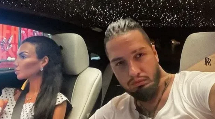 Звезда от Биг Брадър напуска България след тежка раздяла