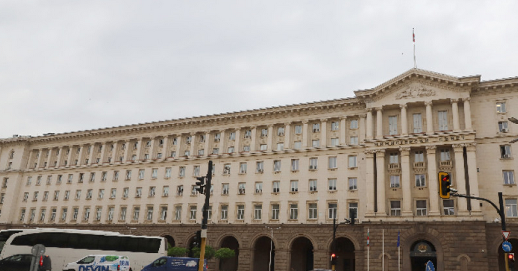 Очаква се кабинетът да назначи нови областни управители