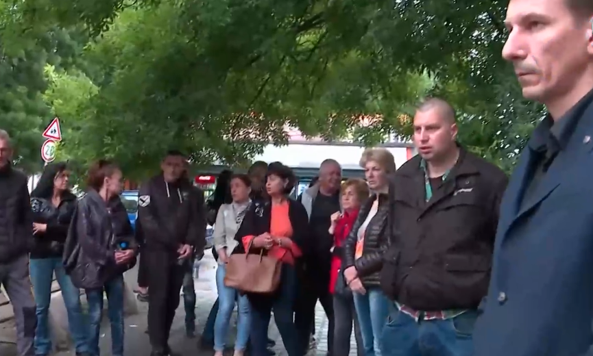 ЗВЕРСТВО: Пребиха до смърт младо момче посред бял ден