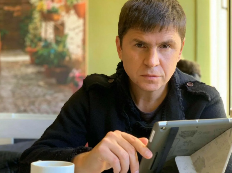 Михайло Подоляк: Украйна не контраатакува, а разузнава с бой