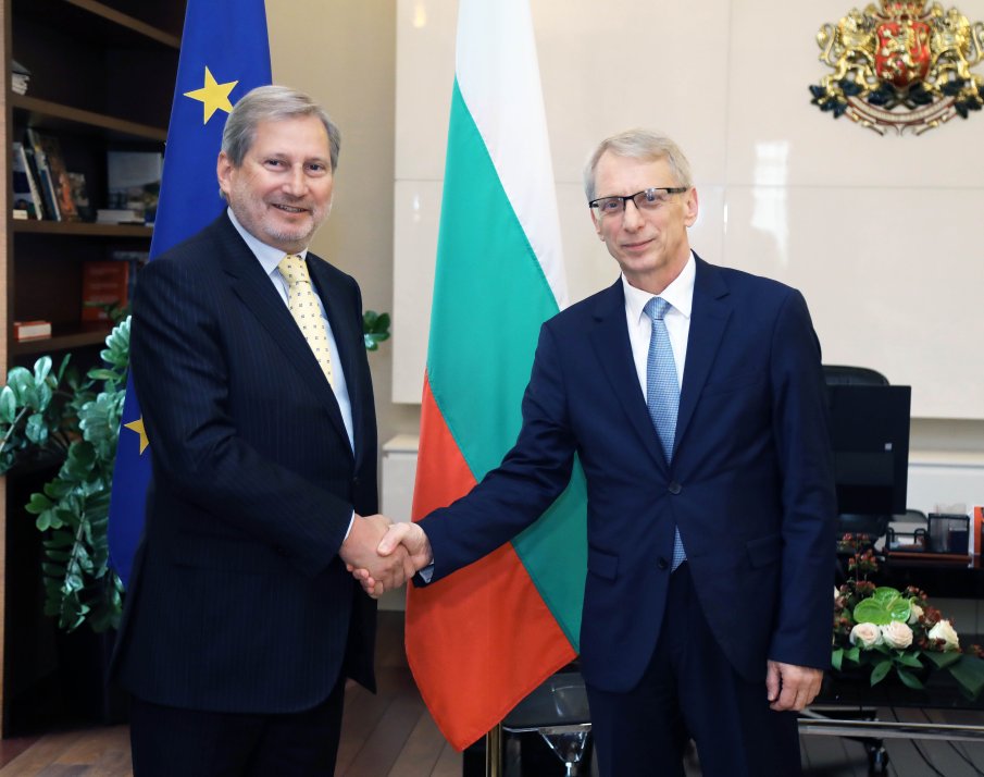 Еврокомисарят Йоханес Хан: ЕК обмисля да въведе по-голяма гъвкавост при използването на средствата от Европейския фонд за регионално развитие