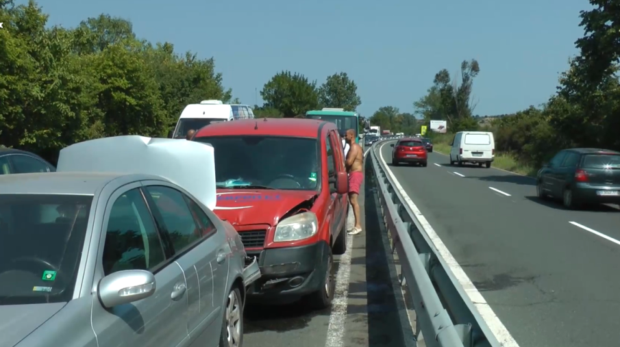 Гражданин на РСМ е пострадал при катастрофа в района на Перник 