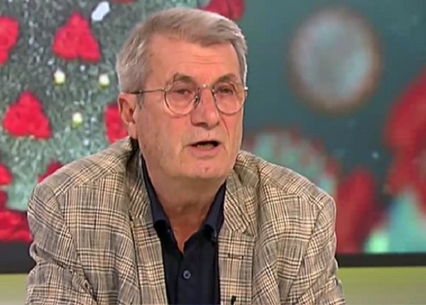 САМО В ПИК И РЕТРО: Новият здравен министър пее в рок група (СНИМКИ)