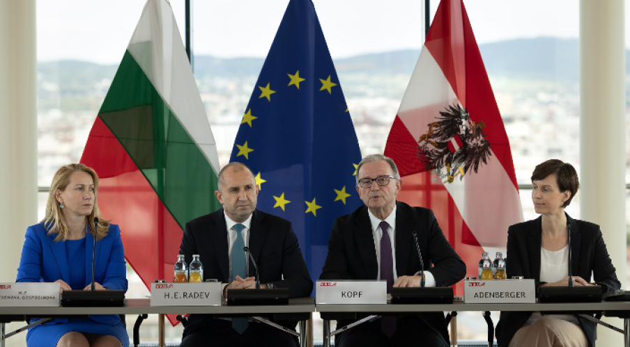 Румен Радев лобира за българския бизнес от Австрия