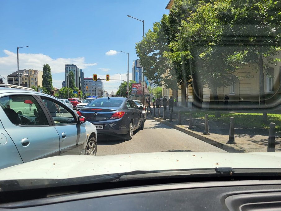 22-годишен предизвика катастрофа, бургазлийка е в болница