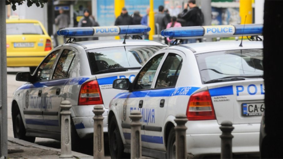 Задържаха румънец, превозвал група мигранти в София