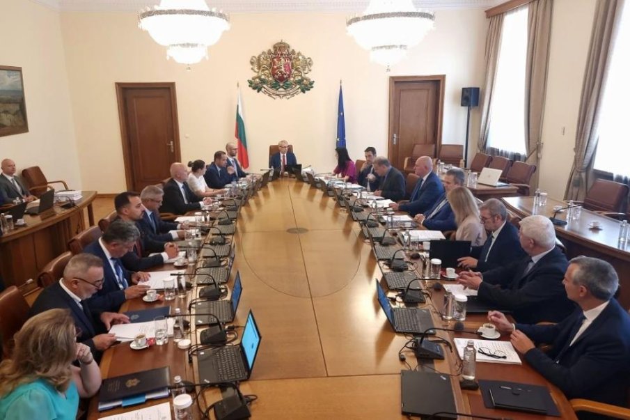 България се включва в споразумението за съвместно възлагане на поръчки за боеприпаси