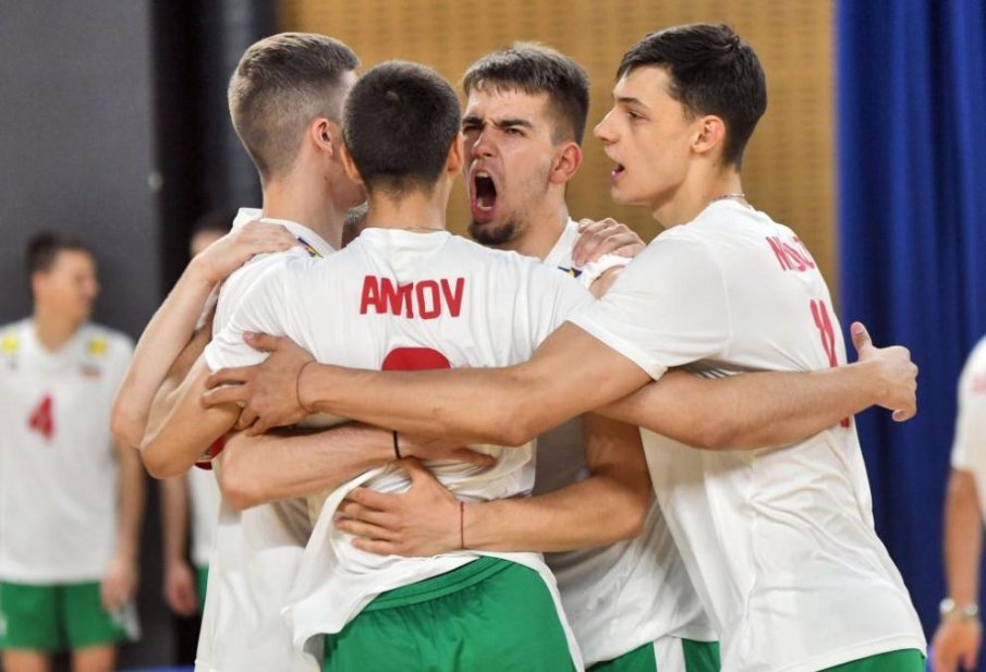 ГОЛЯМА РАДОСТ: България е трета на Световното по волейбол за мъже до 21 години