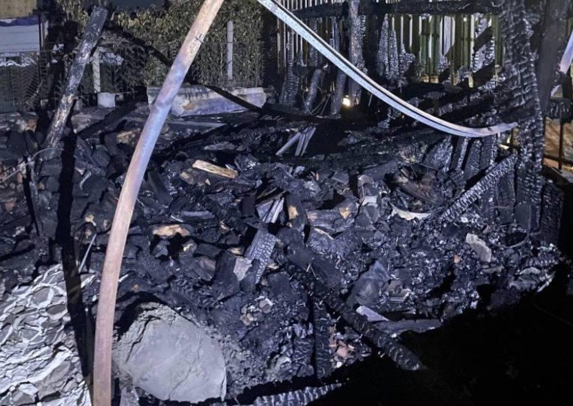 Голям пожар в Ловеч, огънят стигна до къщата на кметицата Корнелия Маринова