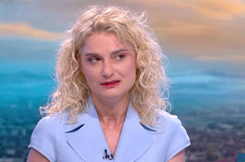 Министърката на туризма: Няма война с ресторантьорите, но не бих платила 15 лв. за топка сладолед