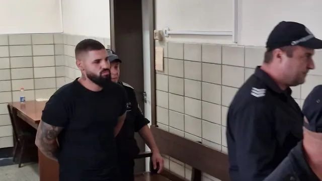 САМО В ПИК И РЕТРО: СЕНЗАЦИОННИ КАДРИ на жената на касапина Георги! Вижте кои са баща му и майка му (СНИМКИ)