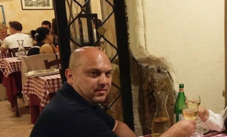 ИЗДИРВА СЕ Плешивата Зара!