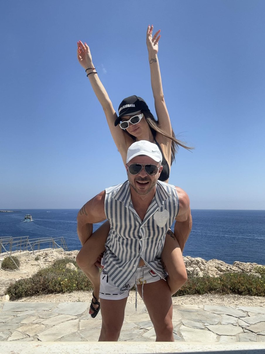 Ето го секси гаджето на шеф Кустев (СНИМКИ)